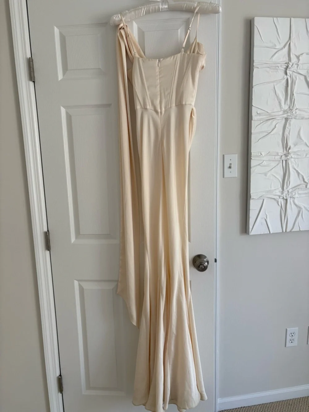 Leau Elegant Cream Satin Dress - Picture 5 of 11